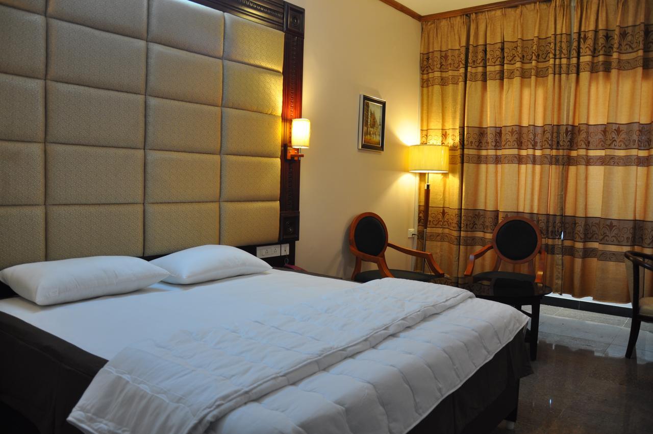 Hôtel Hamsaa Heritage à Sankarankovil Extérieur photo